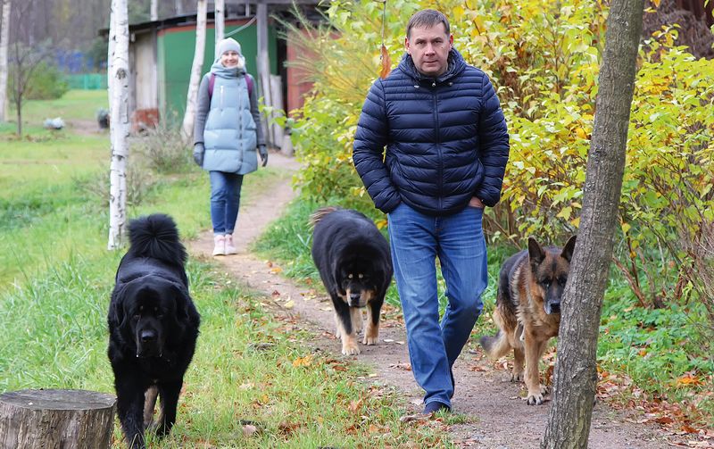 Поводок привязанности. Когда в Вашей жизни появилась первая собака?